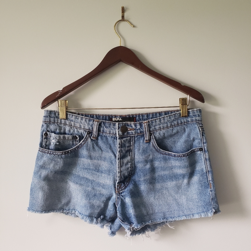 BDG Boyfriend Cutoff Frayed Denim Jean Shorts 27